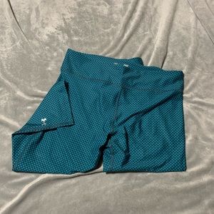 NWOT Under Armour Capri workout leggings